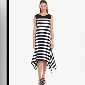 Vince Camuto black sleeveless white stripe two tone T-shirt maxi summer dress S